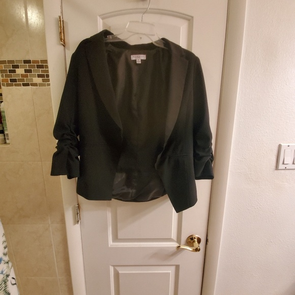 Black blazer - Picture 2 of 7
